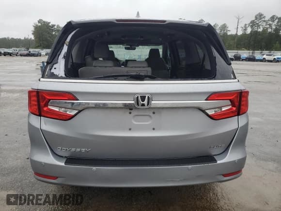 ✅ 2018 Honda Odyssey Elite • VIN: 5FNRL6H98JB058364 • Lot: 87213745. Listed on Copart with 64,403 mi. Free auction sales archive from the USA and detailed vehicle history report at DreamBid. Image 6.