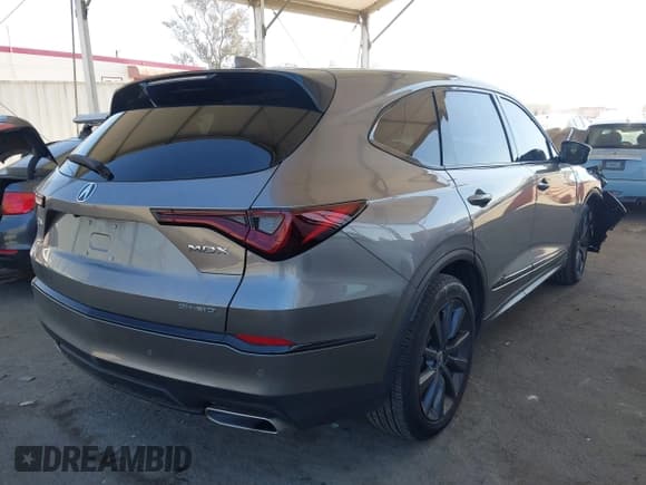 ✅ 2025 Acura MDX w/A-Spec Package • VIN: 5J8YE1H05SL009519 • Lot: 43384917. Listed on IAAI with 19,735 mi. Free auction sales archive from the USA and detailed vehicle history report at DreamBid. Image 4.