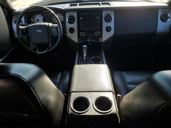 ✅ 2011 Ford Expedition Limited • VIN: 1FMJU1K51BEF06400 • Lot: 90129775. Listed on Copart with 268,894 mi. Free auction sales archive from the USA and detailed vehicle history report at DreamBid. Image 8.