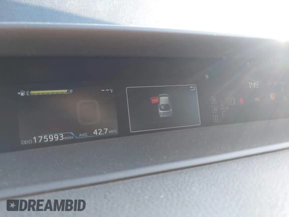 ✅ 2016 Toyota Prius Two • VIN: JTDKBRFUXG3530759 • Лот: 43535397. Опубликован ранее на IAAI с пробегом 175 993 миль. Бесплатный доступ к архиву аукционных продаж из США и подробный отчёт об истории автомобиля на DreamBid. Изображение 7.