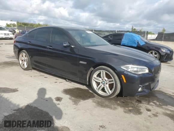 ✅ 2015 BMW 5 Series 550i xDrive • VIN: WBAKP9C5XFD693898 • Lot: 90225355. Listed on Copart with 124,364 mi. Free auction sales archive from the USA and detailed vehicle history report at DreamBid. Image 4.
