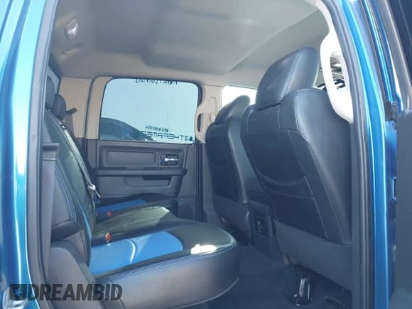 ✅ 2010 Dodge 1500 SLT • VIN: 1D7RB1CT1AS181876 • Lot: 41950727. Wystawiony na IAAI z przebiegiem 190 272 mil. Bezpłatny archiwum sprzedaży aukcyjnych z USA i szczegółowy raport historii pojazdu na DreamBid. Zdjęcie 8.