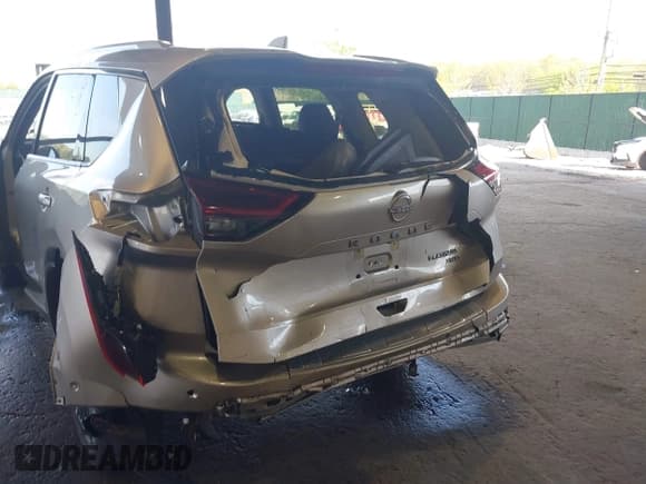 ✅ 2024 Nissan Rogue Platinum • VIN: JN8BT3DD3RW253309 • Lot: 42183388. Wystawiony na IAAI z przebiegiem 16 342 mil. Bezpłatny archiwum sprzedaży aukcyjnych z USA i szczegółowy raport historii pojazdu na DreamBid. Zdjęcie 6.