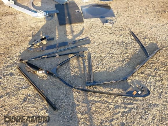 ✅ 2020 Ford Explorer XLT • VIN: 1FMSK7DH0LGA80872 • Лот: 43544137. Опубликован ранее на IAAI с пробегом 50 943 миль. Бесплатный доступ к архиву аукционных продаж из США и подробный отчёт об истории автомобиля на DreamBid. Изображение 18.