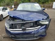 ✅ 2022 Volkswagen Tiguan SE • VIN: 3VV2B7AX3NM043163 • Lot: 43106844. Wystawiony na IAAI z przebiegiem 38 953 mil. Bezpłatny archiwum sprzedaży aukcyjnych z USA i szczegółowy raport historii pojazdu na DreamBid. Zdjęcie 12.