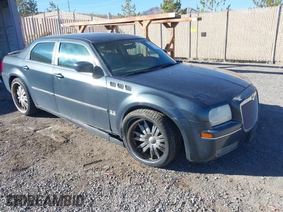 ✅ 2007 Chrysler 300 Touring • VIN: 2C3KA53G87H718045 • Lot: 43816508. Wystawiony na IAAI z przebiegiem 145 231 mil. Bezpłatny archiwum sprzedaży aukcyjnych z USA i szczegółowy raport historii pojazdu na DreamBid. Zdjęcie 1.