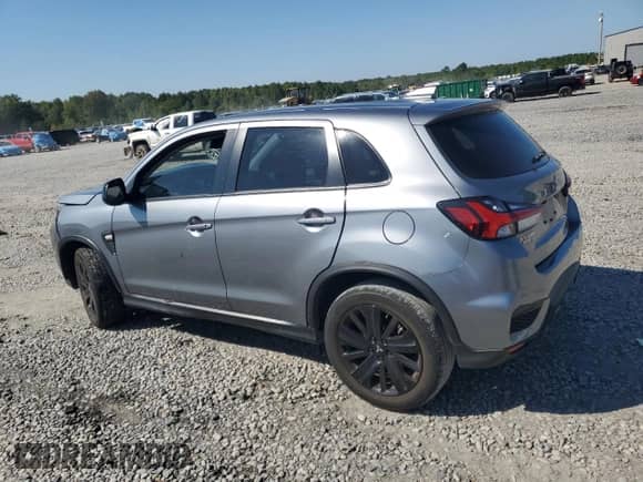 2024 Mitsubishi Outlander S z VIN JA4ARUAU5RU010395, wystawiony jako Copart lot #81866485 z przebiegiem 32 765 mil mil oraz Szkoda całkowita • Salvage title. Historia ofert i sprzedaży dostępna na DreamBid. Obrazek 2.
