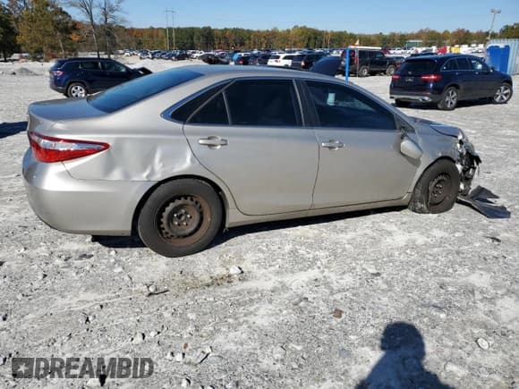 ✅ 2016 Toyota Camry LE • VIN: 4T4BF1FK1GR550351 • Lot: 91405665. Listed on Copart with 113,123 mi. Free auction sales archive from the USA and detailed vehicle history report at DreamBid. Image 3.