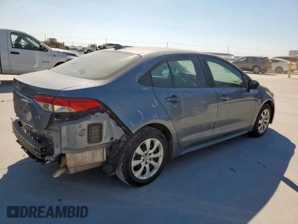 ✅ 2021 Toyota Corolla LE • VIN: 5YFEPMAE5MP265303 • Лот: 85885325. Опубликован ранее на Copart с пробегом 39 976 миль. Бесплатный доступ к архиву аукционных продаж из США и подробный отчёт об истории автомобиля на DreamBid. Изображение 3.