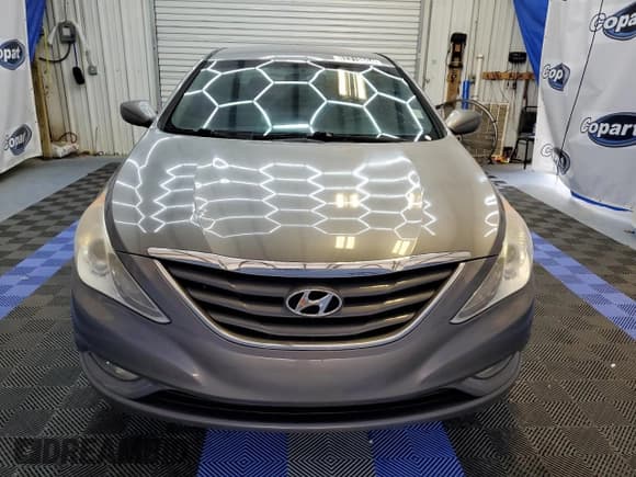 ✅ 2013 Hyundai Sonata GLS • VIN: 5NPEB4AC8DH579151 • Lot: 62319604. Listed on Copart with 144,124 mi. Free auction sales archive from the USA and detailed vehicle history report at DreamBid. Image 5.