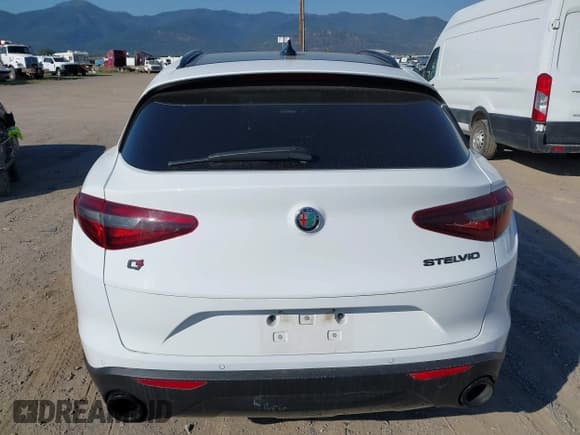 ✅ 2019 Alfa Romeo Stelvio Ti • VIN: ZASPAKBN4K7C38094 • Lot: 43008296. Wystawiony na IAAI z przebiegiem 28 677 mil. Bezpłatny archiwum sprzedaży aukcyjnych z USA i szczegółowy raport historii pojazdu na DreamBid. Zdjęcie 16.