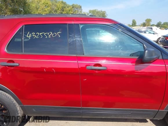 ✅ 2016 Ford Explorer • VIN: 1FM5K7B83GGA61822 • Лот: 43255805. Опубликован ранее на IAAI с пробегом 87 574 миль. Бесплатный доступ к архиву аукционных продаж из США и подробный отчёт об истории автомобиля на DreamBid. Изображение 13.