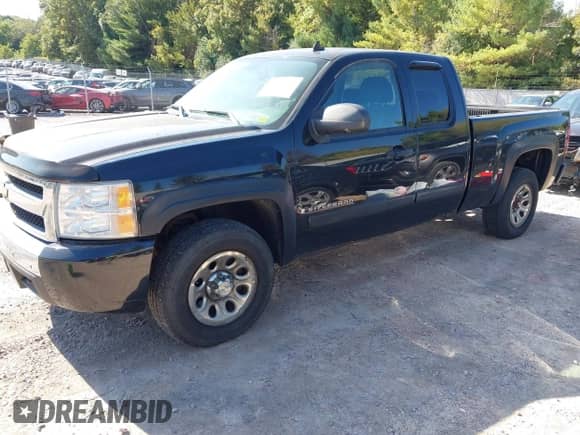 2007 Chevrolet Silverado 1500 1LT с VIN 2GCEK19C571721786, выставлен на аукционе IAAI как лот 43408022 с пробегом Не указан миль и . История ставок и продаж доступна на DreamBid. Изображение 17.