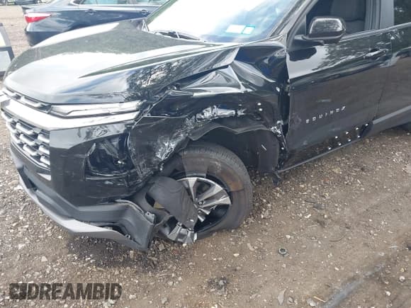 ✅ 2025 Chevrolet Equinox FWD LT • VIN: 3GNAXHEG4SL100278 • Lot: 42748846. Wystawiony na IAAI z przebiegiem 7 326 mil. Bezpłatny archiwum sprzedaży aukcyjnych z USA i szczegółowy raport historii pojazdu na DreamBid. Zdjęcie 6.