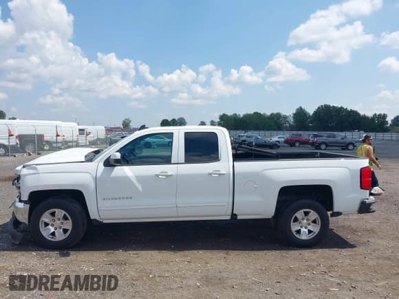 ✅ 2019 Chevrolet Silverado 1500 LT • VIN: 2GCRCPEC2K1146787 • Lot: 43125554. Wystawiony na IAAI z przebiegiem 102 604 mil. Bezpłatny archiwum sprzedaży aukcyjnych z USA i szczegółowy raport historii pojazdu na DreamBid. Zdjęcie 14.
