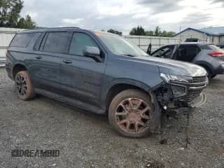 ✅ 2021 Chevrolet Suburban RST • VIN: 1GNSKEKD4MR216927 • Lot: 69358854. Wystawiony na Copart z przebiegiem 39 384 mil. Bezpłatny archiwum sprzedaży aukcyjnych z USA i szczegółowy raport historii pojazdu na DreamBid. Zdjęcie 4.