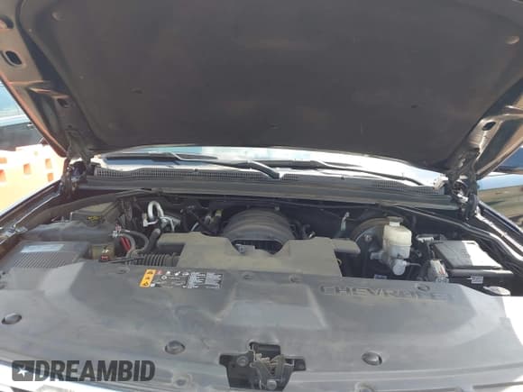 ✅ 2019 Chevrolet Tahoe LT • VIN: 1GNSCBKC2KR100478 • Lot: 42993812. Listed on IAAI with 121,861 mi. Free auction sales archive from the USA and detailed vehicle history report at DreamBid. Image 10.