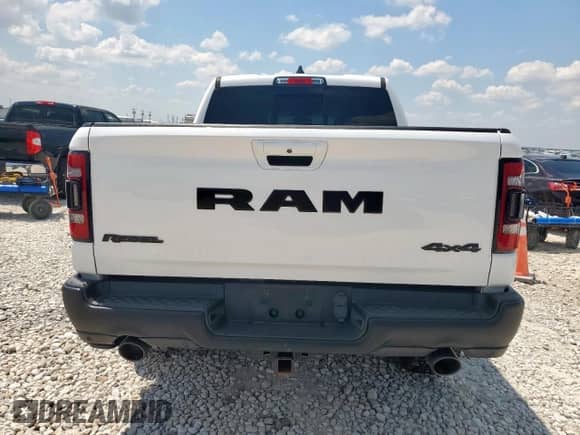 2020 Ram 1500 Rebel z VIN 1C6SRFLM5LN364977, wystawiony jako Copart lot #70115965 z przebiegiem 96 631 mil mil oraz Szkoda całkowita • Salvage title. Historia ofert i sprzedaży dostępna na DreamBid. Obrazek 6.