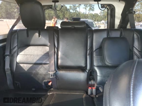 ✅ 2021 Jeep Wrangler Unlimited Sahara • VIN: 1C4JJXP69MW700977 • Lot: 81827055. Wystawiony na Copart z przebiegiem 84 926 mil. Bezpłatny archiwum sprzedaży aukcyjnych z USA i szczegółowy raport historii pojazdu na DreamBid. Zdjęcie 10.