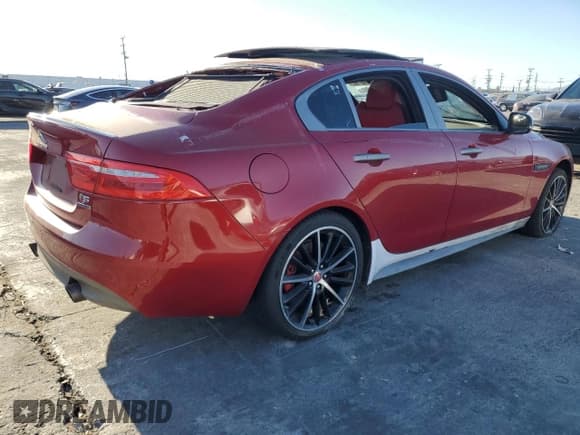 ✅ 2018 Jaguar XE S • VIN: SAJAM4FV6JCP17944 • Лот: 88798165. Опубликован ранее на Copart с пробегом 68 389 миль. Бесплатный доступ к архиву аукционных продаж из США и подробный отчёт об истории автомобиля на DreamBid. Изображение 3.