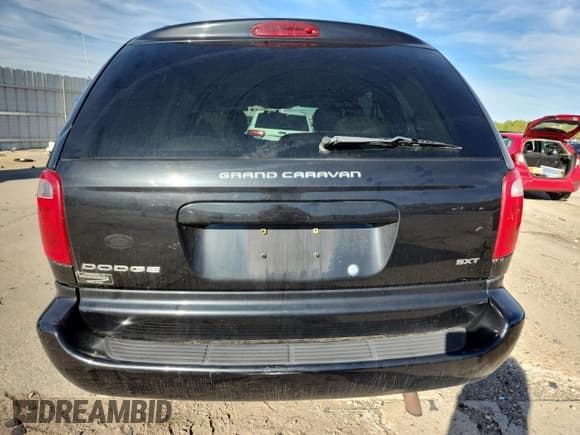 ✅ 2004 Dodge Caravan SXT • VIN: 2D4GP44L84R615741 • Лот: 81887895. Опубликован ранее на Copart с пробегом 102 795 миль. Бесплатный доступ к архиву аукционных продаж из США и подробный отчёт об истории автомобиля на DreamBid. Изображение 6.