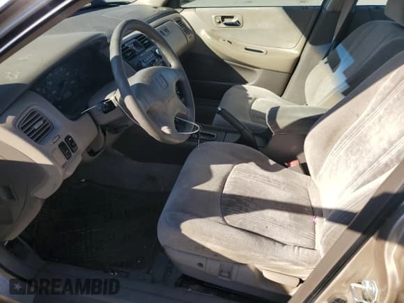 ✅ 2000 Honda Accord EX • VIN: 1HGCG5659YA109203 • Lot: 86603275. Listed on Copart with 249,288 mi. Free auction sales archive from the USA and detailed vehicle history report at DreamBid. Image 7.