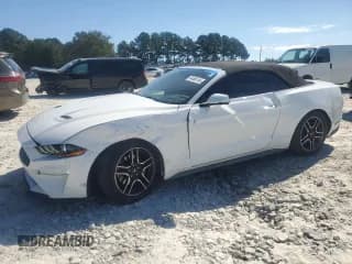 ✅ 2019 Ford Mustang EcoBoost Premium • VIN: 1FATP8UH9K5181831 • Lot: 84586165. Listed on Copart with 119,120 mi. Free auction sales archive from the USA and detailed vehicle history report at DreamBid. Image 1.