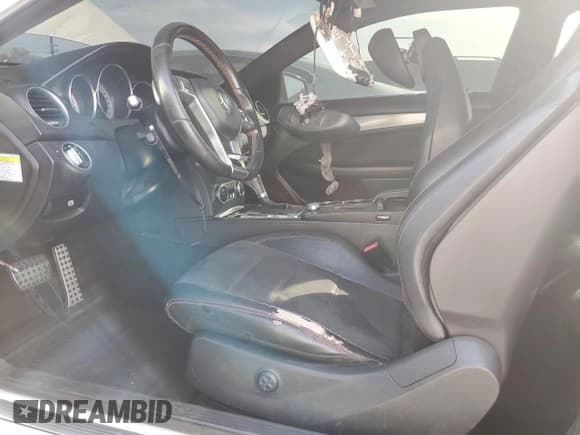 ✅ 2014 Mercedes-Benz C 250 • VIN: WDDGJ4HBXEG297100 • Lot: 85820664. Wystawiony na Copart z przebiegiem 146 605 mil. Bezpłatny archiwum sprzedaży aukcyjnych z USA i szczegółowy raport historii pojazdu na DreamBid. Zdjęcie 7.