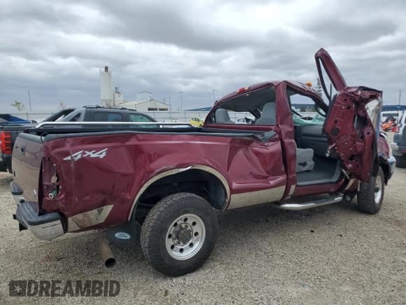 ✅ 2004 Ford F-250 XL • VIN: 1FTNF21P74EA61852 • Lot: 87275955. Wystawiony na Copart z przebiegiem 63 670 mil. Bezpłatny archiwum sprzedaży aukcyjnych z USA i szczegółowy raport historii pojazdu na DreamBid. Zdjęcie 3.