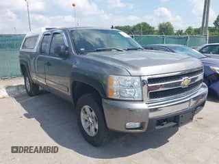 2007 Chevrolet Silverado 1500 1LT z VIN 2GCEK19JX71636179, wystawiony jako IAAI lot #42973057 z przebiegiem 94 208 mil mil oraz . Historia ofert i sprzedaży dostępna na DreamBid. Obrazek 1.