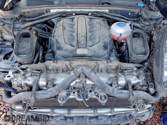 ✅ 2015 Porsche Macan S • VIN: WP1AB2A5XFLB53690 • Lot: 94558405. Listed on Copart with 117,202 mi. Free auction sales archive from the USA and detailed vehicle history report at DreamBid. Image 12.