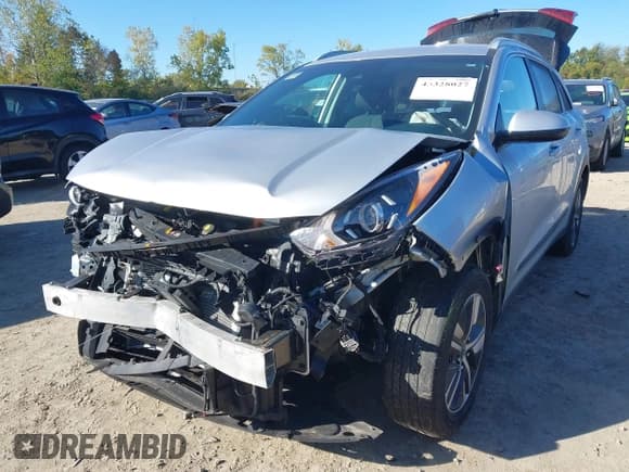 ✅ 2020 Kia Niro LX • VIN: KNDCB3LC0L5399725 • Lot: 43328027. Listed on IAAI with 105,707 mi. Free auction sales archive from the USA and detailed vehicle history report at DreamBid. Image 17.