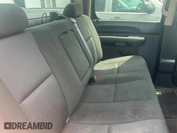 ✅ 2013 Chevrolet Silverado 1500 1HY • VIN: 3GCUKUEJ5DG268399 • Lot: 58637414. Listed on Copart with 88,169 mi. Free auction sales archive from the USA and detailed vehicle history report at DreamBid. Image 6.