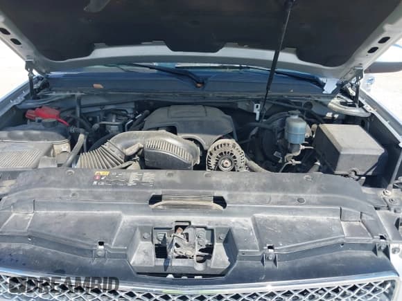 ✅ 2014 Chevrolet Suburban LTZ • VIN: 1GNSCKE06ER107262 • Lot: 43301081. Wystawiony na IAAI z przebiegiem 122 888 mil. Bezpłatny archiwum sprzedaży aukcyjnych z USA i szczegółowy raport historii pojazdu na DreamBid. Zdjęcie 10.