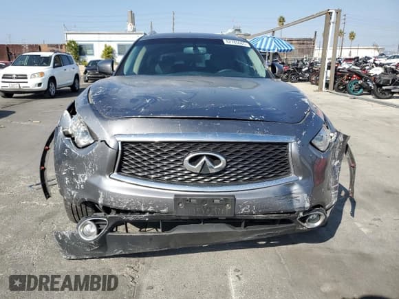 ✅ 2017 Infiniti QX70 • VIN: JN8CS1MW1HM416000 • Lot: 82785665. Wystawiony na Copart z przebiegiem 134 026 mil. Bezpłatny archiwum sprzedaży aukcyjnych z USA i szczegółowy raport historii pojazdu na DreamBid. Zdjęcie 5.