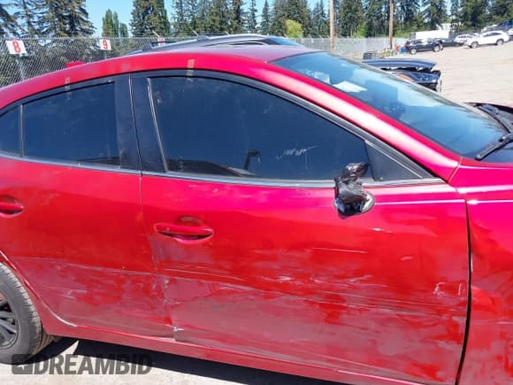✅ 2015 Mazda 3 i Grand Touring • VIN: JM1BM1M78F1234416 • Lot: 42196061. Listed on IAAI with 186,326 mi. Free auction sales archive from the USA and detailed vehicle history report at DreamBid. Image 13.