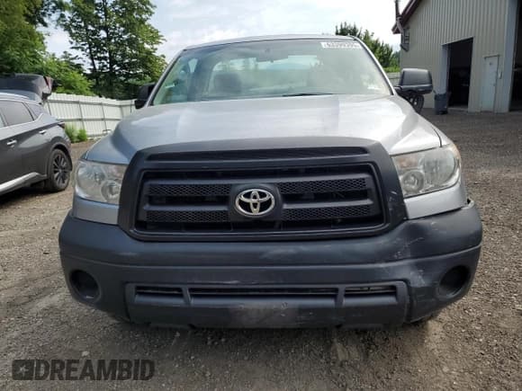 ✅ 2010 Toyota Tundra • VIN: 5TFMM5F17AX002081 • Lot: 63399395. Wystawiony na Copart z przebiegiem 83 549 mil. Bezpłatny archiwum sprzedaży aukcyjnych z USA i szczegółowy raport historii pojazdu na DreamBid. Zdjęcie 5.