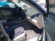 ✅ 2010 Lexus IS 250 • VIN: JTHBF5C22A5110262 • Lot: 42302409. Wystawiony na IAAI z przebiegiem 287 778 mil. Bezpłatny archiwum sprzedaży aukcyjnych z USA i szczegółowy raport historii pojazdu na DreamBid. Zdjęcie 5.