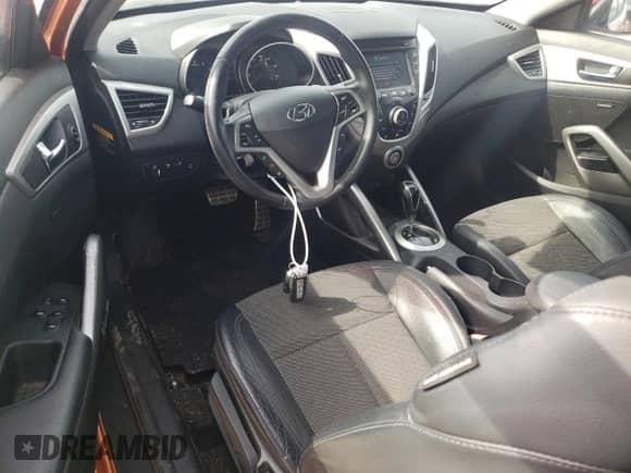 ✅ 2013 Hyundai Veloster RE:MIX • VIN: KMHTC6AD6DU156272 • Лот: 48770025. Размещён на Copart с пробегом 101 729 миль миль. Получите бесплатный доступ к архиву аукционных продаж из США и посмотрите подробный отчёт об истории автомобиля на DreamBid. Изображение 8.