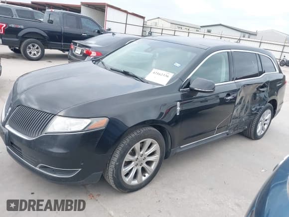 ✅ 2014 Lincoln MKT EcoBoost • VIN: 2LMHJ5AT9EBL55311 • Lot: 42162336. Wystawiony na IAAI z przebiegiem 28 045 mil. Bezpłatny archiwum sprzedaży aukcyjnych z USA i szczegółowy raport historii pojazdu na DreamBid. Zdjęcie 2.