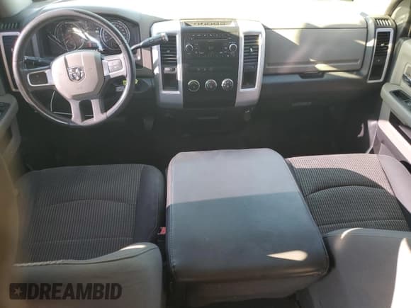 ✅ 2010 Dodge 1500 SLT • VIN: 1D7RB1GT3AS242011 • Лот: 82684075. Опубликован ранее на Copart с пробегом 197 724 миль. Бесплатный доступ к архиву аукционных продаж из США и подробный отчёт об истории автомобиля на DreamBid. Изображение 8.