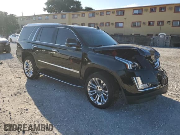 ✅ 2020 Cadillac Escalade Luxury • VIN: 1GYS3BKJ7LR165233 • Lot: 85588735. Listed on Copart with 32,496 mi. Free auction sales archive from the USA and detailed vehicle history report at DreamBid. Image 4.