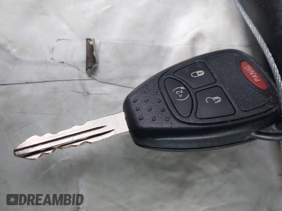 ✅ 2016 Jeep Compass Latitude • VIN: 1C4NJDEB0GD781660 • Лот: 43676705. Опубликован ранее на IAAI с пробегом 119 263 миль. Бесплатный доступ к архиву аукционных продаж из США и подробный отчёт об истории автомобиля на DreamBid. Изображение 11.