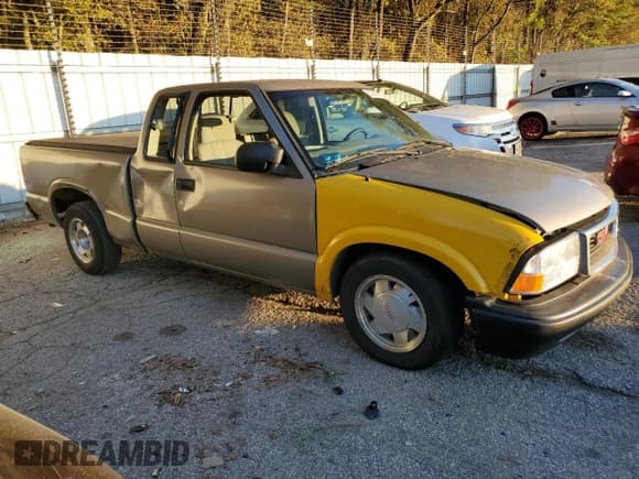 ✅ 2003 GMC Sonoma SLS • VIN: 1GTCS19H638195758 • Lot: 83080674. Wystawiony na Copart z przebiegiem 152 104 mil. Bezpłatny archiwum sprzedaży aukcyjnych z USA i szczegółowy raport historii pojazdu na DreamBid. Zdjęcie 4.