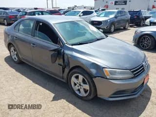 ✅ 2016 Volkswagen Jetta S • VIN: 3VW267AJ6GM264707 • Lot: 42887767. Wystawiony na IAAI z przebiegiem 171 318 mil. Bezpłatny archiwum sprzedaży aukcyjnych z USA i szczegółowy raport historii pojazdu na DreamBid. Zdjęcie 1.