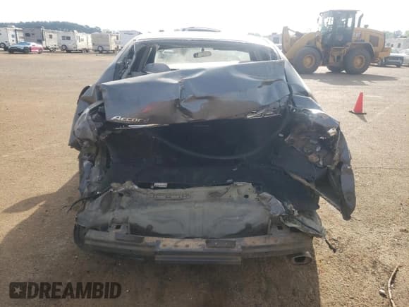 ✅ 2012 Honda Accord LX • VIN: 1HGCP2F3XCA014056 • Лот: 50881545. Опубликован ранее на Copart с пробегом 97 352 миль. Бесплатный доступ к архиву аукционных продаж из США и подробный отчёт об истории автомобиля на DreamBid. Изображение 6.