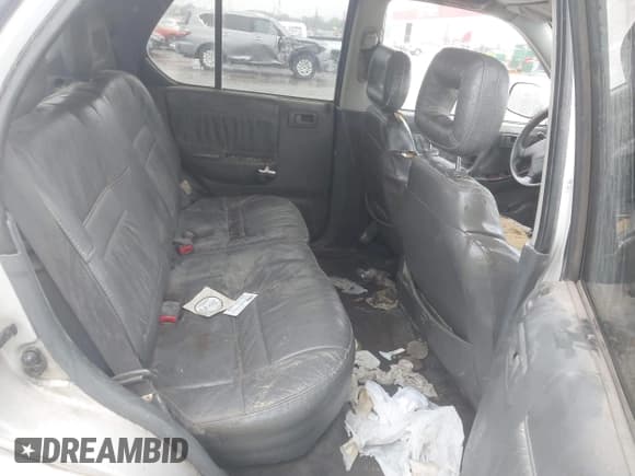 ✅ 1999 Honda Passport LX • VIN: 4S6CK58W0X4412065 • Lot: 43103615. Listed on IAAI with 300,793 mi. Free auction sales archive from the USA and detailed vehicle history report at DreamBid. Image 8.