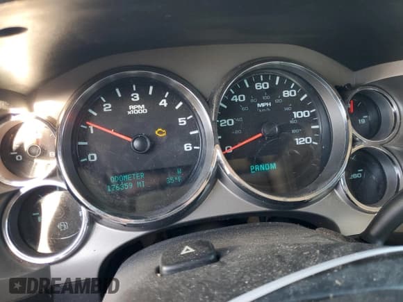 ✅ 2010 Chevrolet Silverado 1500 LT • VIN: 3GCRKSE35AG172022 • Lot: 75488964. Listed on Copart with 176,359 mi. Free auction sales archive from the USA and detailed vehicle history report at DreamBid. Image 9.