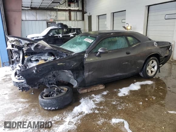 ✅ 2014 Dodge Challenger SXT • VIN: 2C3CDYAG3EH204035 • Lot: 88361975. Wystawiony na Copart z przebiegiem 168 227 mil. Bezpłatny archiwum sprzedaży aukcyjnych z USA i szczegółowy raport historii pojazdu na DreamBid. Zdjęcie 1.
