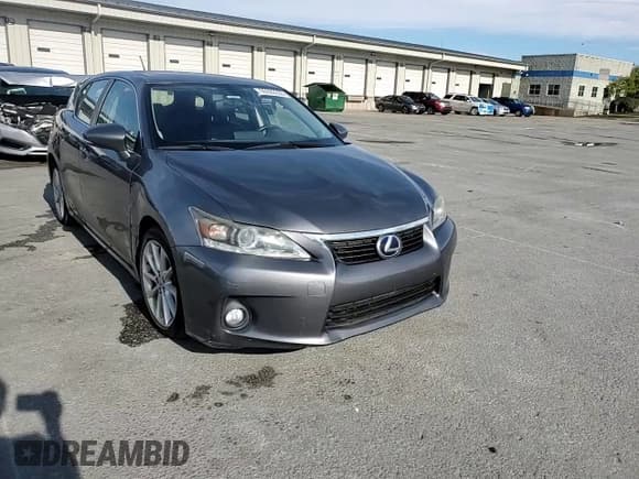 ✅ 2013 Lexus CT 200h • VIN: JTHKD5BH6D2160521 • Lot: 90683355. Wystawiony na Copart z przebiegiem 129 458 mil. Bezpłatny archiwum sprzedaży aukcyjnych z USA i szczegółowy raport historii pojazdu na DreamBid. Zdjęcie 13.